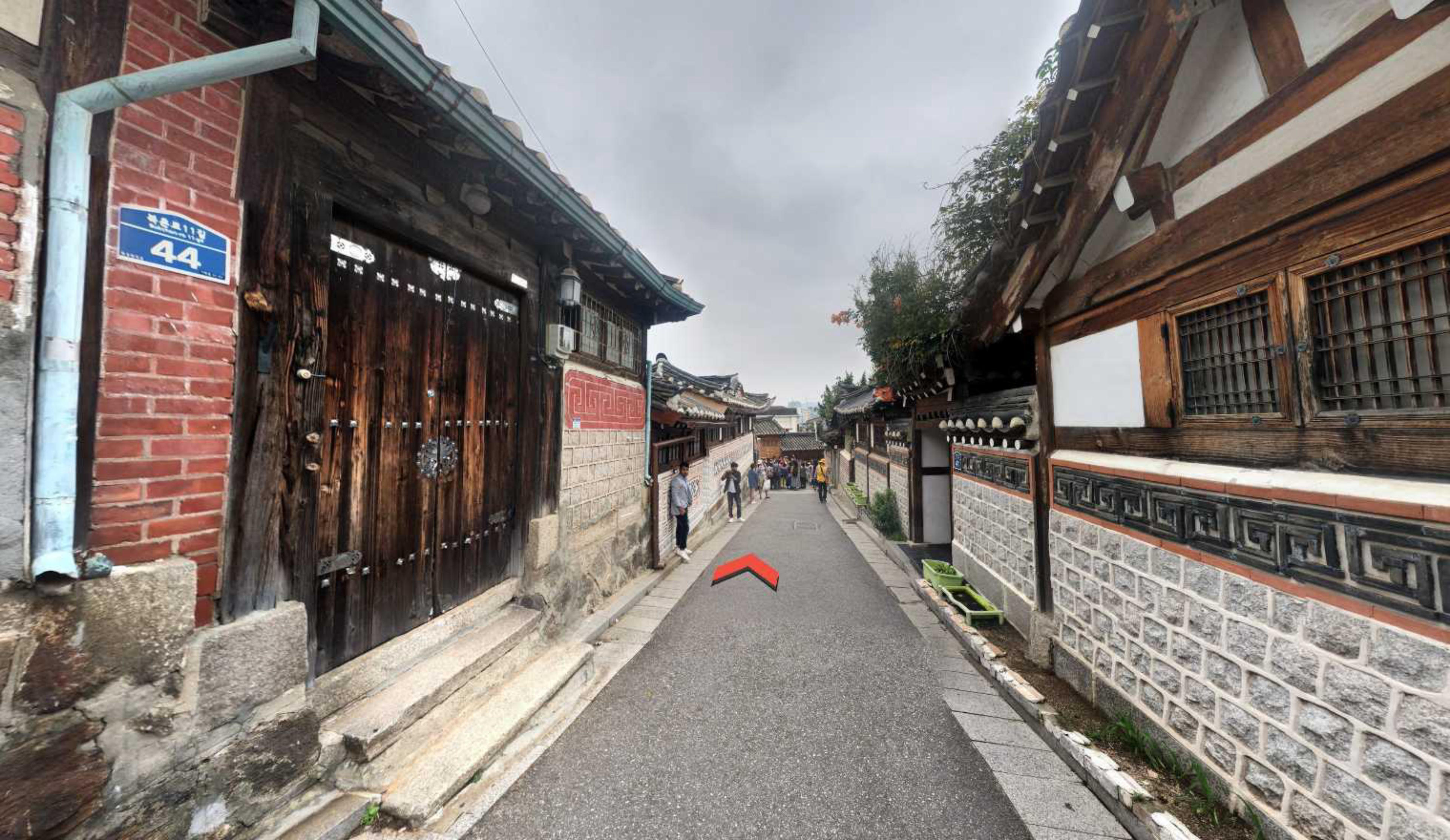 Bukchon Hanok Village virtual tour preview