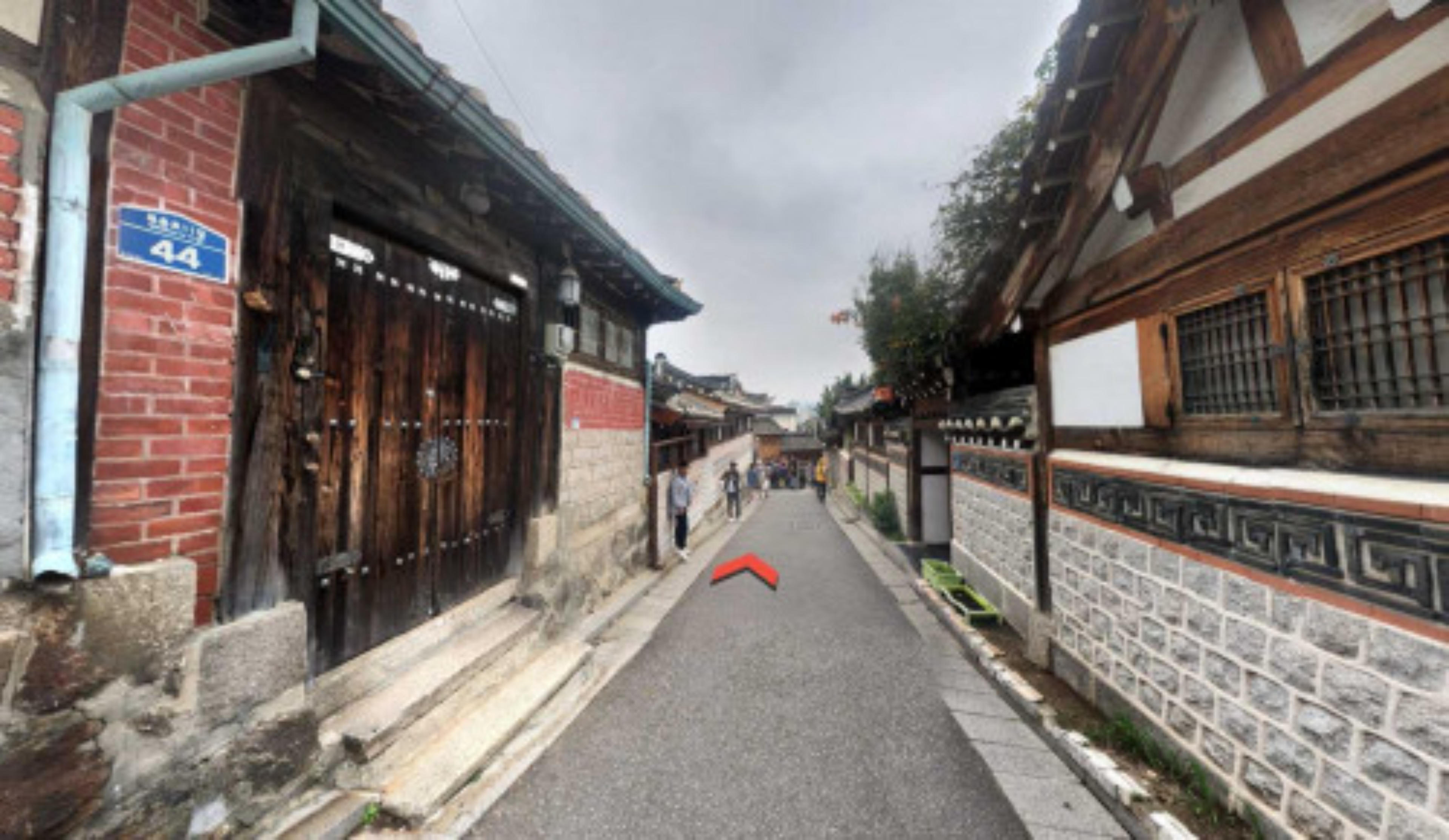 Bukchon Hanok Village virtual tour preview
